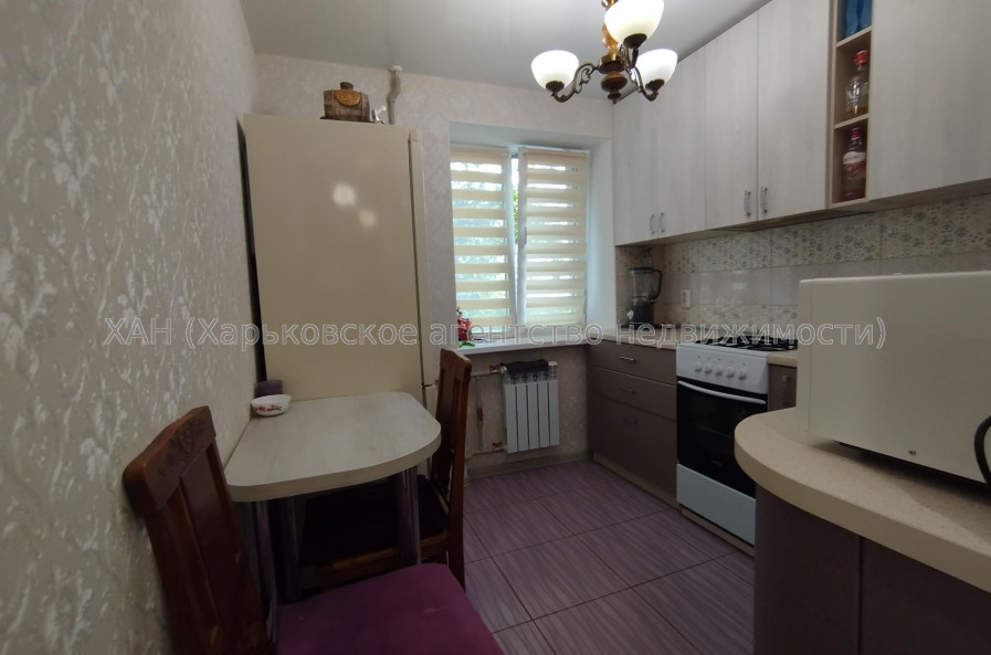 Продам квартиру, Есенина ул. , 1 кім., 30 м², капитальный ремонт 