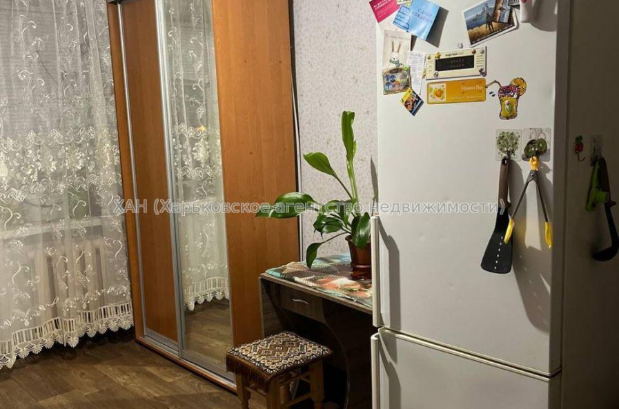 Продам квартиру, Косарева ул. , 1 кім., 12 м², советский ремонт 