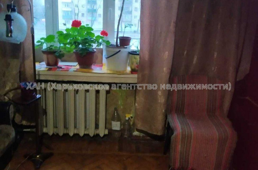 Продам квартиру, Харьковская наб. , 3 кім., 76 м², советский ремонт 