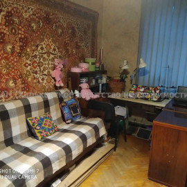 Продам квартиру, Харьковская наб. , 3 кім., 76 м², советский ремонт