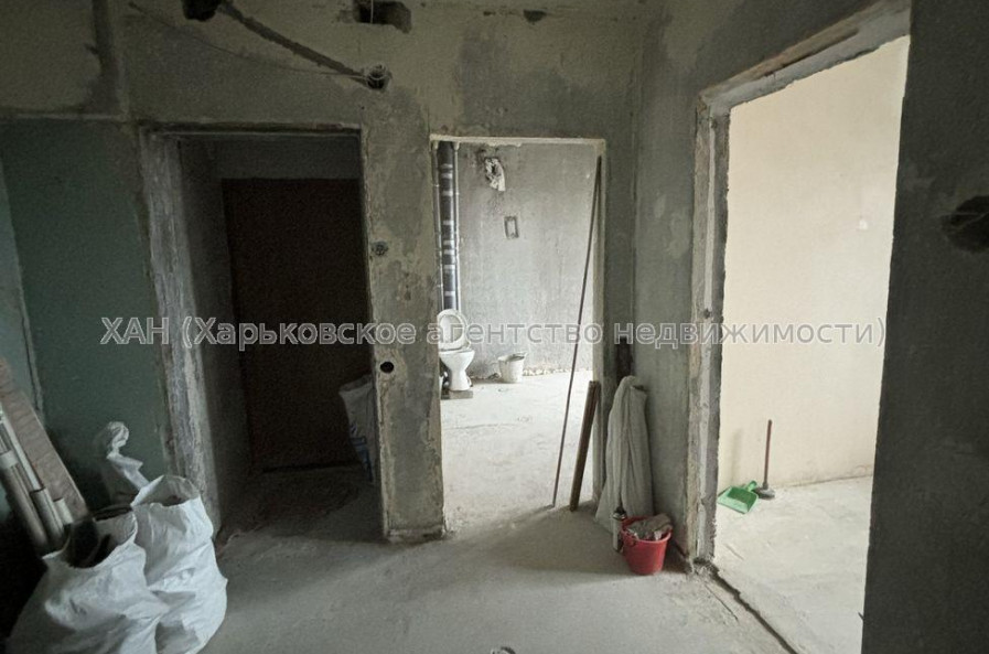 Продам квартиру, Клочковская ул. , 3  ком., 70 м², без ремонта 