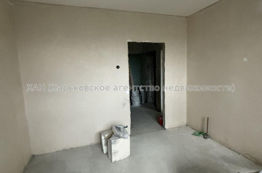 Продам квартиру, Клочковская ул. , 3  ком., 70 м², без ремонта 