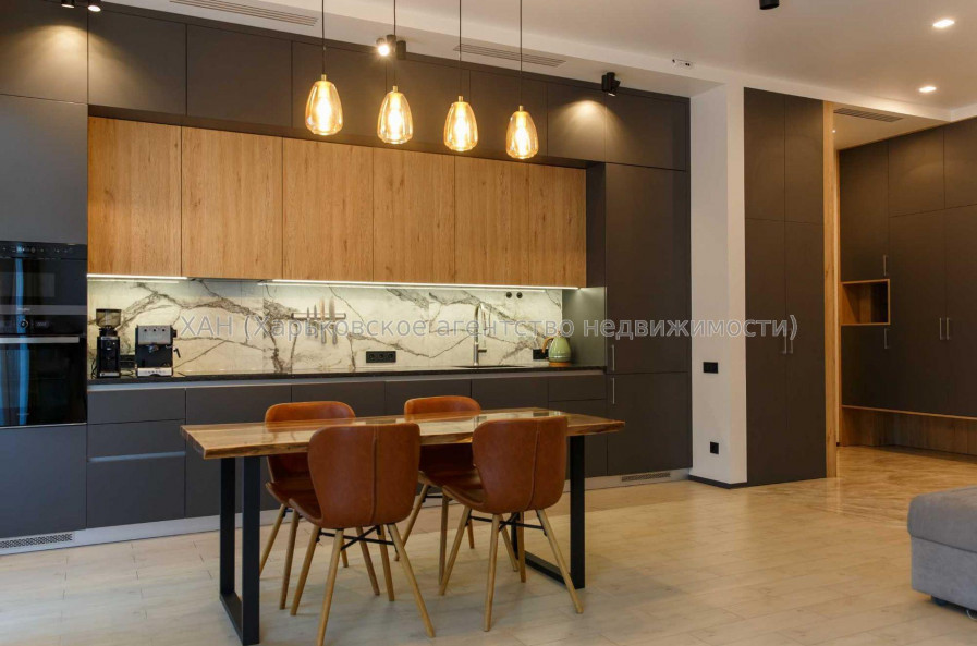 Продам квартиру, Профессорская ул. , 3 кім., 130 м², авторский дизайн 
