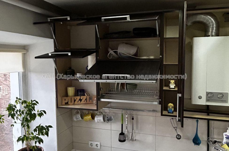 Продам квартиру, 23 Августа ул. , 1  ком., 30 м², капитальный ремонт 