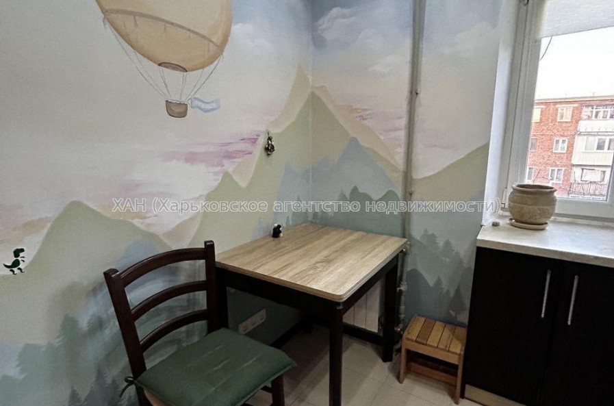 Продам квартиру, 23 Августа ул. , 1  ком., 30 м², капитальный ремонт 