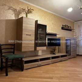 Продам квартиру, 23 Августа ул. , 1 кім., 30 м², капитальный ремонт