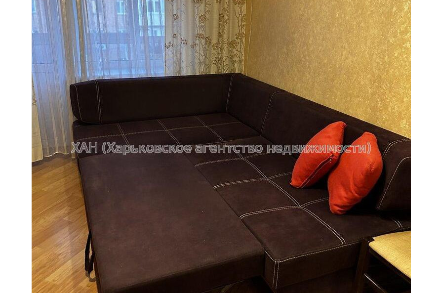 Продам квартиру, 23 Августа ул. , 1  ком., 30 м², капитальный ремонт 