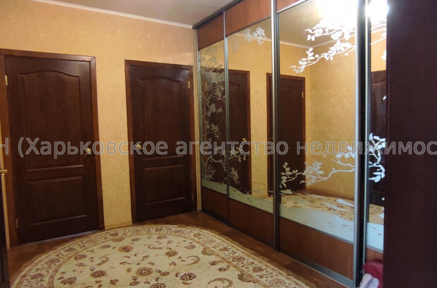 Продам квартиру, Академика Павлова ул. , д. 140Д , 3  ком., 82 м², капитальный ремонт 