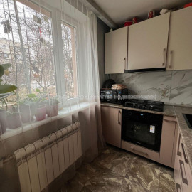 Продам квартиру, Дмитрия Антоновича бул. , 1 кім., 32 м², евроремонт