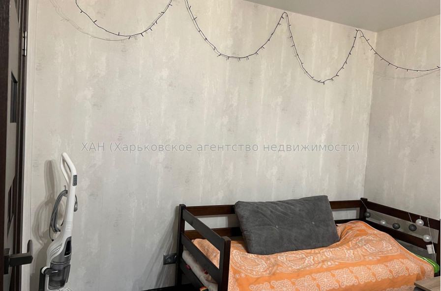 Продам квартиру, Дмитрия Антоновича бул. , 1 кім., 32 м², евроремонт 