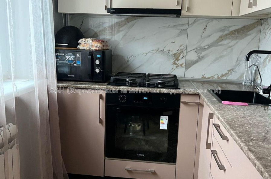 Продам квартиру, Дмитрия Антоновича бул. , 1 кім., 32 м², евроремонт 