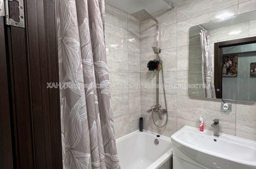 Продам квартиру, Дмитрия Антоновича бул. , 1 кім., 32 м², евроремонт 