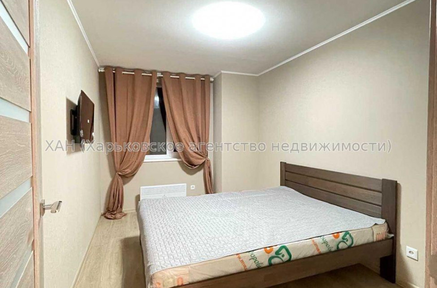 Продам квартиру, Героев Харькова просп. , 1 кім., 33 м², евроремонт 