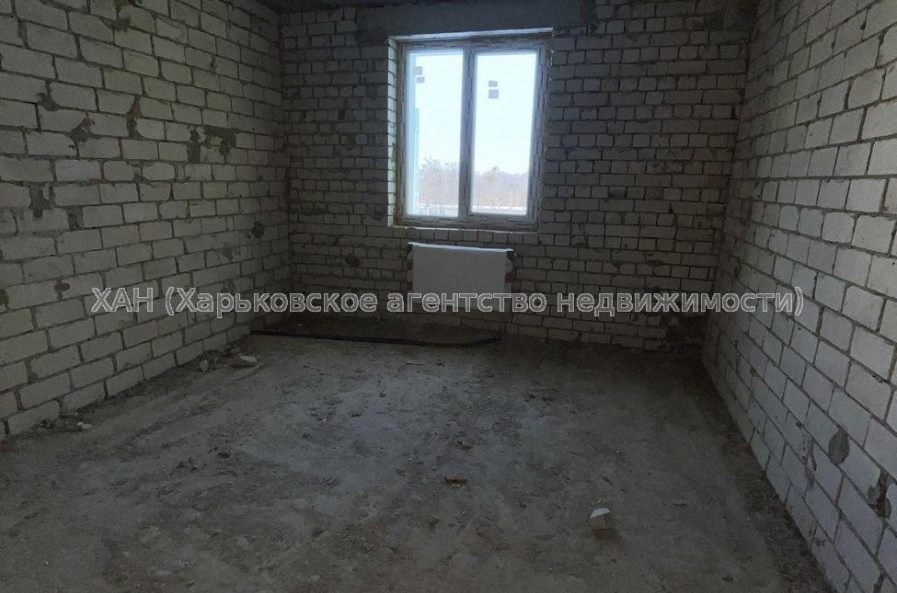 Продам квартиру, Мира ул. , 3 кім., 77 м², без внутренних работ 