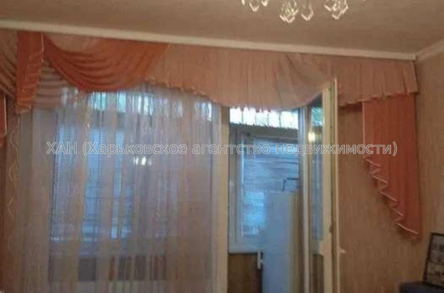 Продам квартиру, Зубарева Александра ул. , 2 кім., 50 м², косметический ремонт 