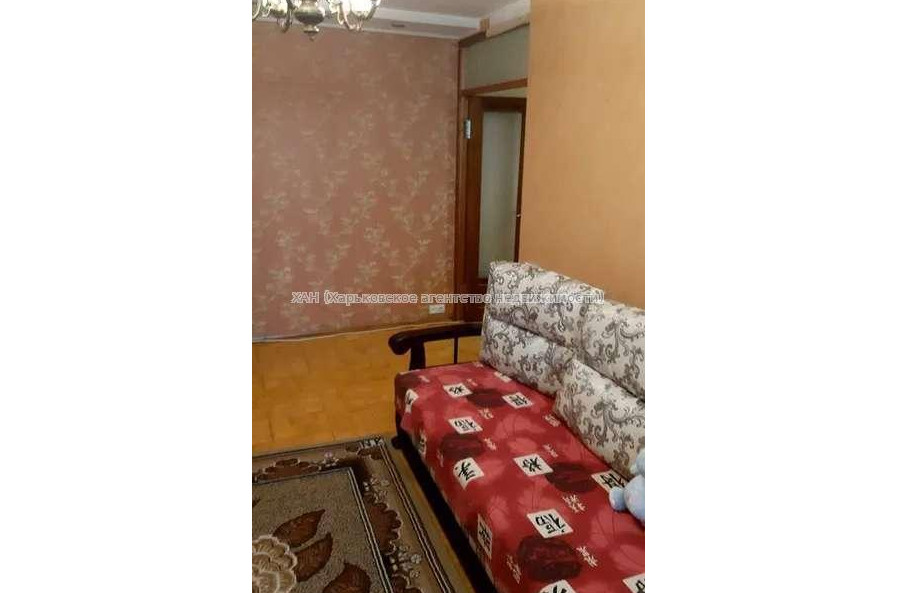 Продам квартиру, 2 кім., 45 м², косметический ремонт 