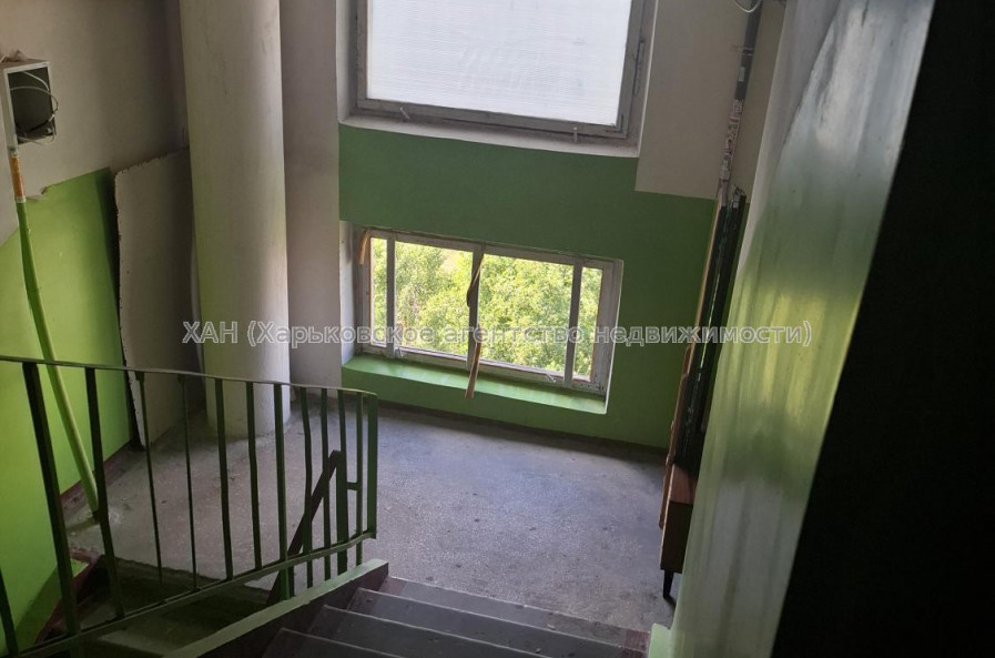 Продам квартиру, Владислава Зубенко ул. , 2 кім., 46.40 м², косметический ремонт 