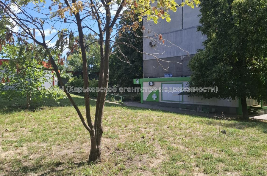 Продам квартиру, Владислава Зубенко ул. , 2 кім., 46.40 м², косметический ремонт 
