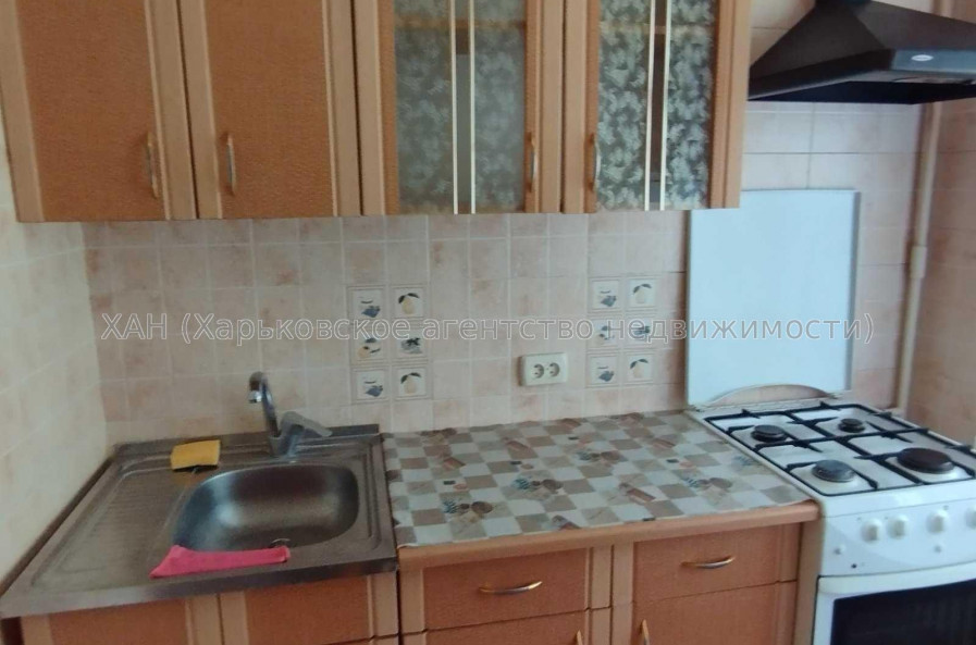 Продам квартиру, Гвардейцев Широнинцев ул. , 2 кім., 44 м², косметический ремонт 