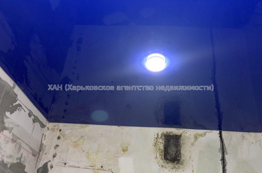 Продам квартиру, Непокоренных ул. , 1  ком., 33 м², частичный ремонт 