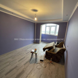 Продам квартиру, Непокоренных ул. , 1  ком., 33 м², частичный ремонт