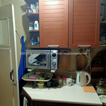 Продам квартиру, Золочевская ул. , 2 кім., 35 м², косметический ремонт 