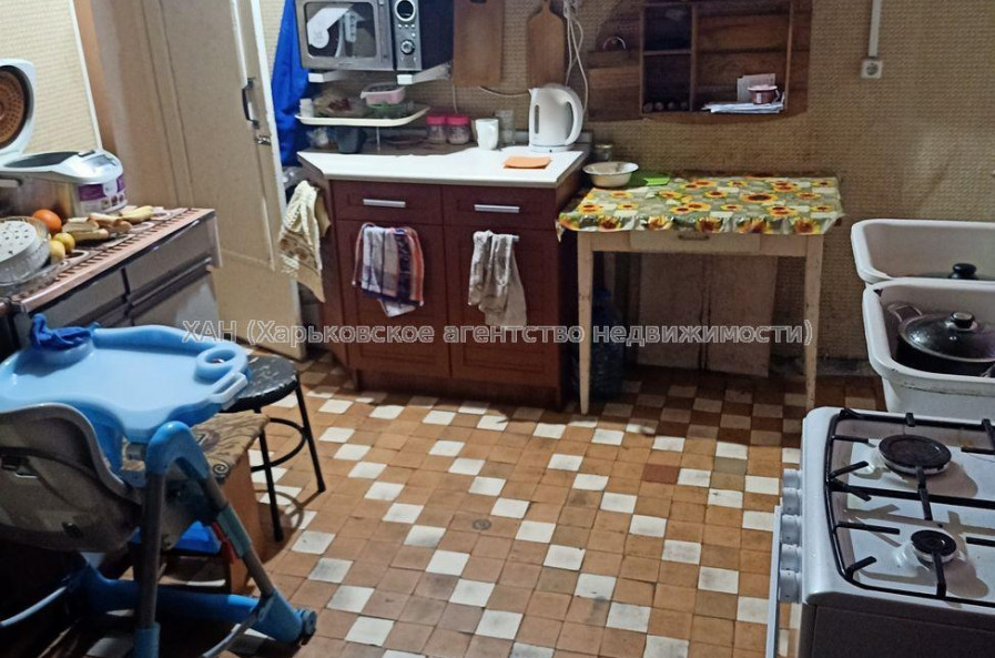 Продам квартиру, Золочевская ул. , 2 кім., 35 м², косметический ремонт 