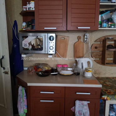 Продам квартиру, Золочевская ул. , 2 кім., 35 м², косметический ремонт 