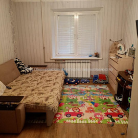 Продам квартиру, Золочевская ул. , 2  ком., 35 м², косметический ремонт