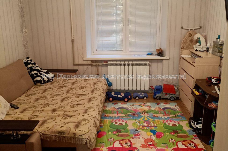 Продам квартиру, Золочевская ул. , 2 кім., 35 м², косметический ремонт 