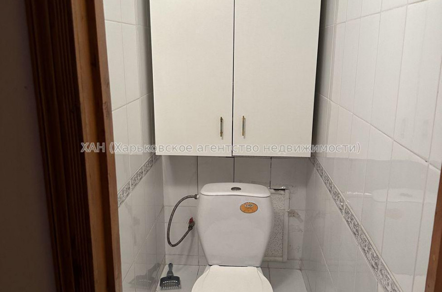 Продам квартиру, Холодногорская ул. , 3 кім., 65 м², капитальный ремонт 