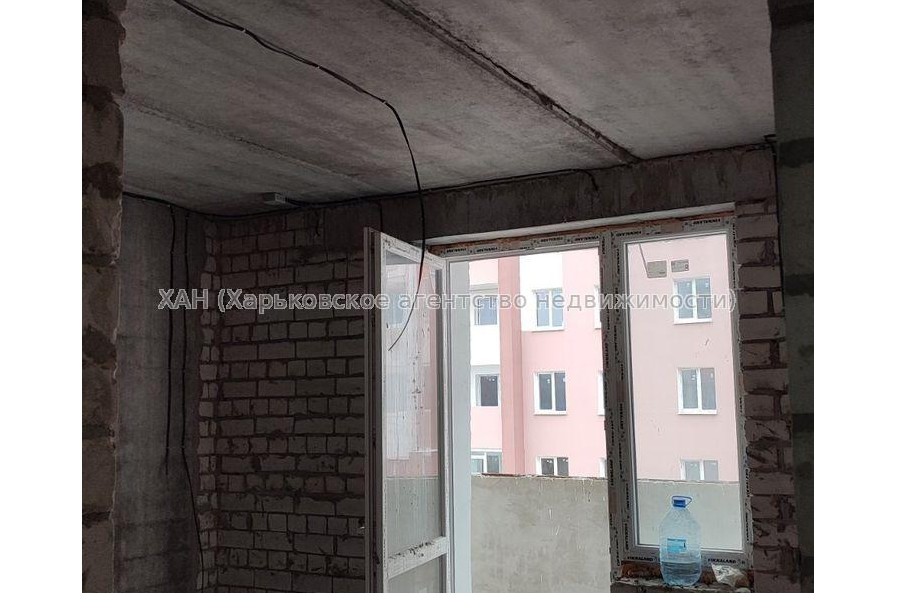 Продам квартиру, Шевченковский пер. , 2 кім., 62 м², без внутренних работ 