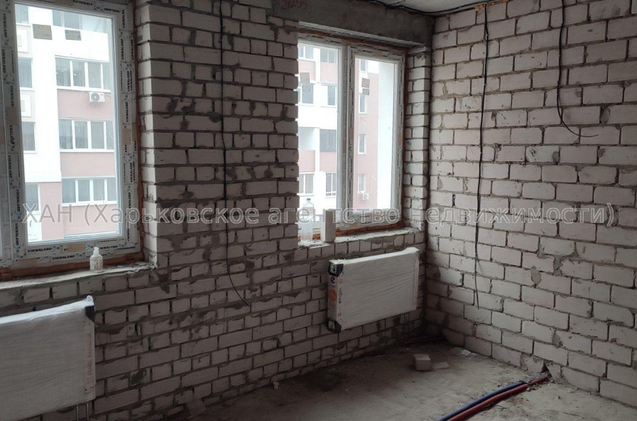 Продам квартиру, Шевченковский пер. , 2 кім., 62 м², без внутренних работ 