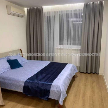 Продам квартиру, Сухумская ул. , 1  ком., 54 м², капитальный ремонт 