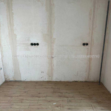Продам квартиру, Домостроительная ул. , 3  ком., 57 м², частичный ремонт 