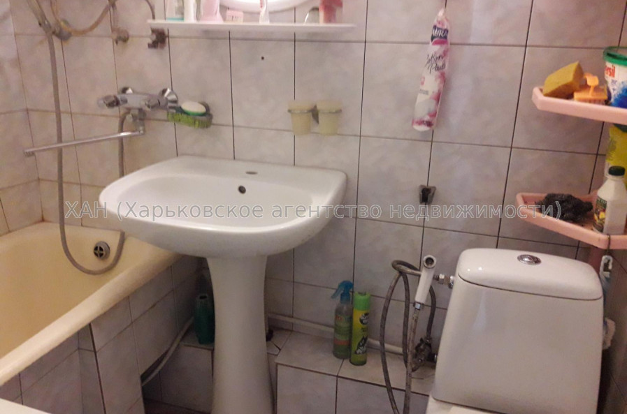 Здам квартиру, Валентиновская ул. , 2 кім., 50 м², косметический ремонт 