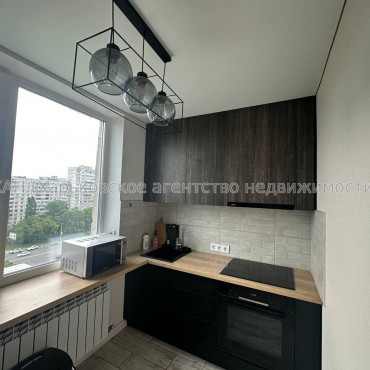 Сдам квартиру, Людвига Свободы просп. , 1  ком., 33 м², евроремонт 