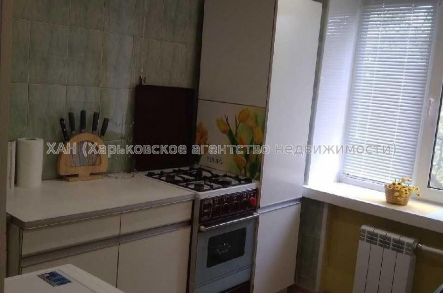 Продам квартиру, Харьковских Дивизий ул. , 1  ком., 32 м², косметический ремонт 