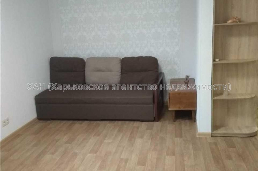 Продам квартиру, Харьковских Дивизий ул. , 1  ком., 32 м², косметический ремонт 