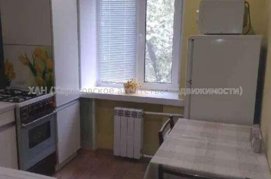 Продам квартиру, Харьковских Дивизий ул. , 1  ком., 32 м², косметический ремонт 