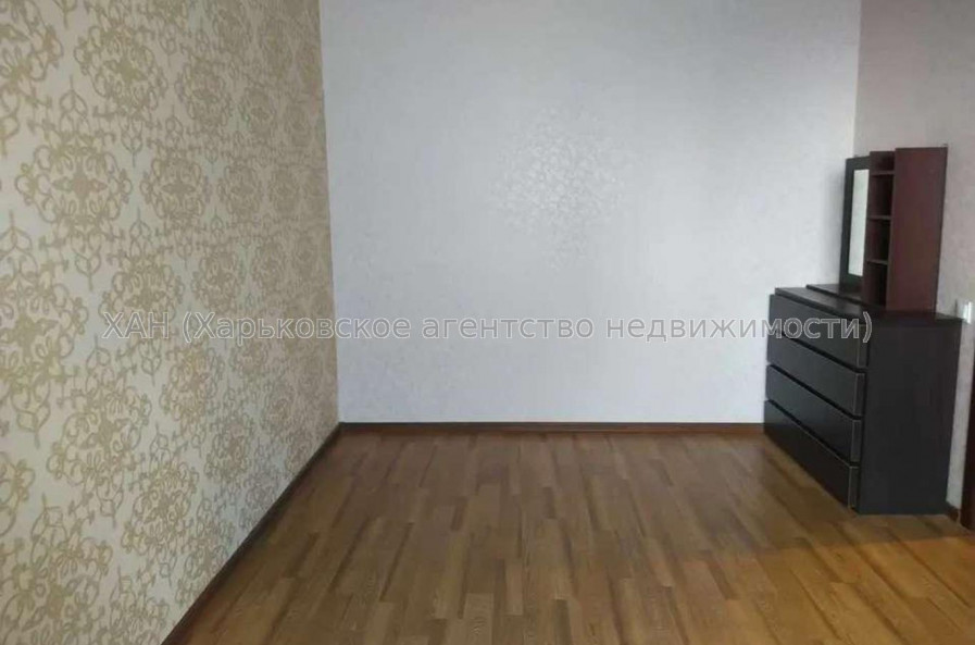 Продам квартиру, Ньютона ул. , 1  ком., 35 м², капитальный ремонт 