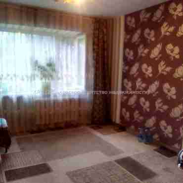 Продам квартиру, Ново-Баварский просп. , 1  ком., 29 м², косметический ремонт 