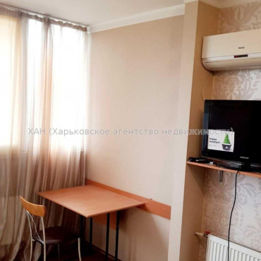 Продам квартиру, Аэрокосмический пр. , 2 кім., 58 м², евроремонт 