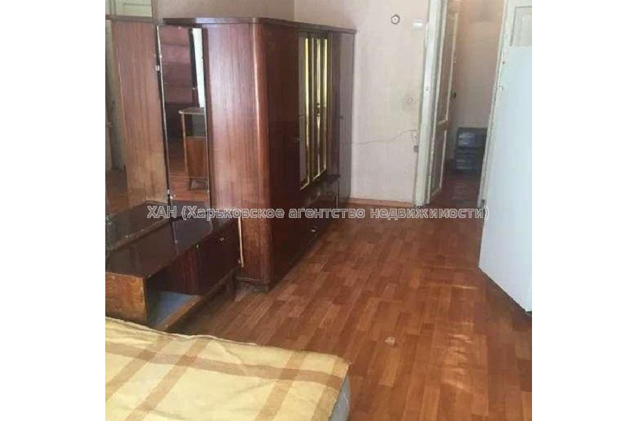 Продам квартиру, Фейербаха ул. , 2 кім., 42 м², косметический ремонт 