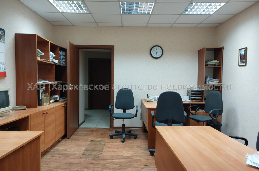 Продам квартиру, Лебединская ул. , д. 3 , 3  ком., 100 м², капитальный ремонт 