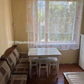 Продам квартиру, Непокоренных ул. , 1 кім., 32 м², косметический ремонт