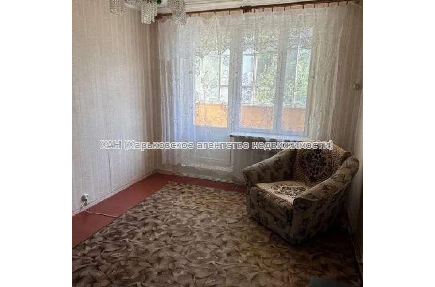 Продам квартиру, Героев Труда ул. , 1 кім., 32 м², косметический ремонт 
