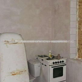 Продам квартиру, Продольная ул. , 2 кім., 45 м², без внутренних работ