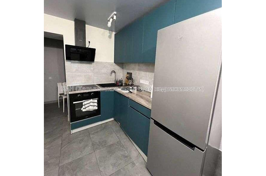 Продам квартиру, Ферганская ул. , 2  ком., 40 м², капитальный ремонт 
