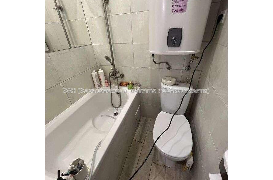 Продам квартиру, Ферганская ул. , 2  ком., 40 м², капитальный ремонт 